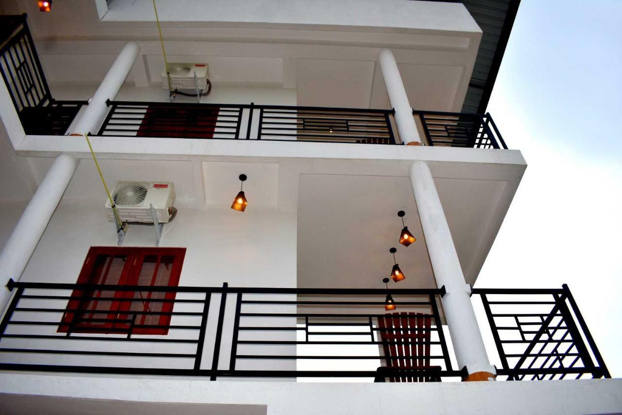 Blue Sky Hotel Yala Kültér fotó