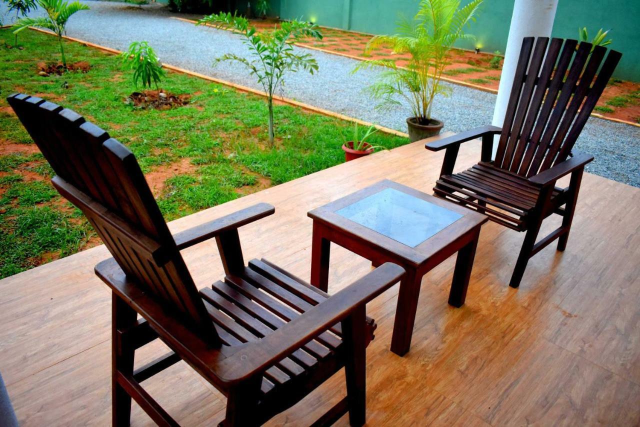 Blue Sky Hotel Yala Kültér fotó